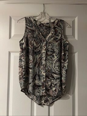Maurices Cream and Brown Paisley Button-Front Sleeveless Top
